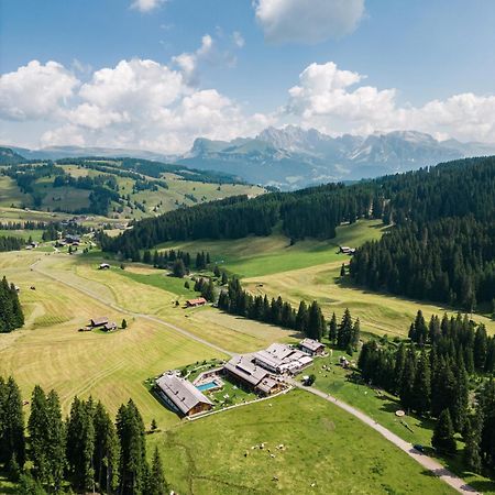 Dolomites Living Hotel Tirler Alpe Di Siusi Esterno foto