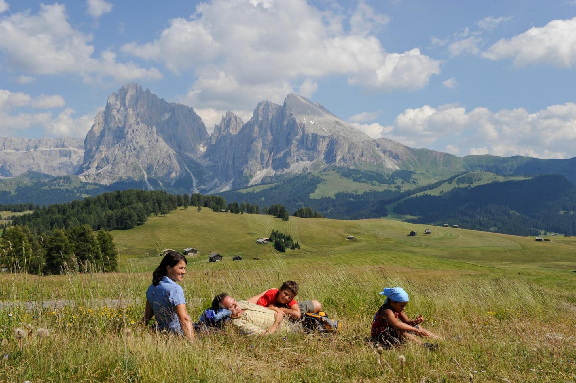 Dolomites Living Hotel Tirler Alpe Di Siusi Esterno foto