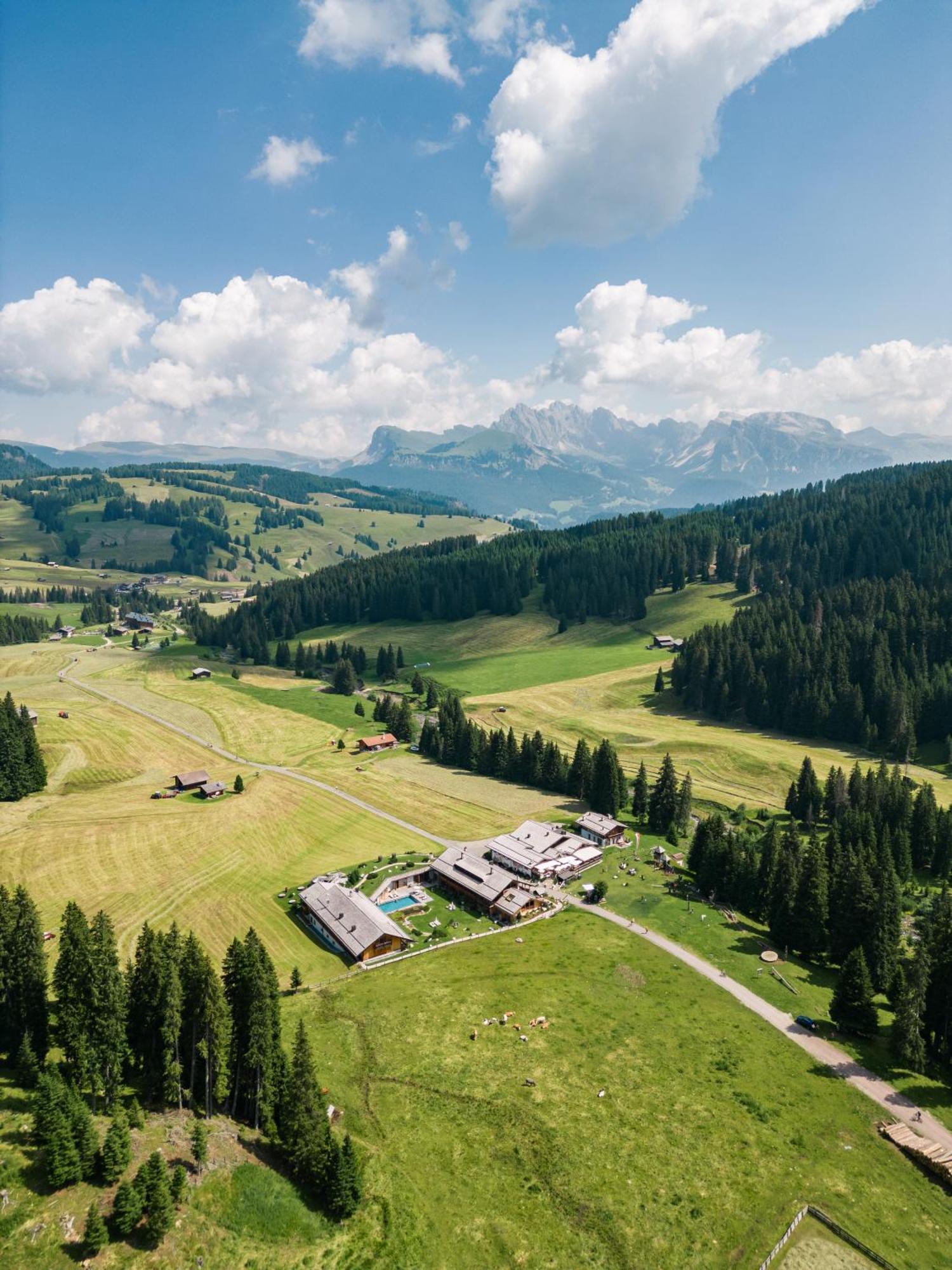 Dolomites Living Hotel Tirler Alpe Di Siusi Esterno foto