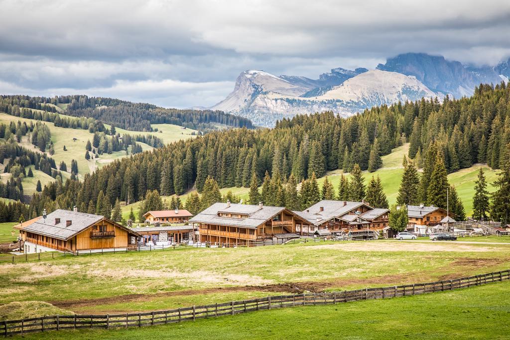 Dolomites Living Hotel Tirler Alpe Di Siusi Esterno foto